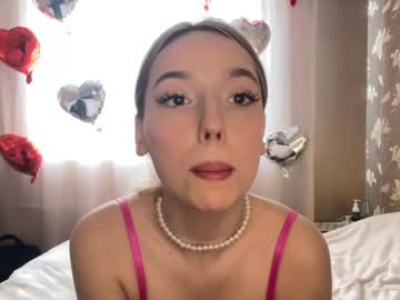 couple
        lovelusik cam image #22794