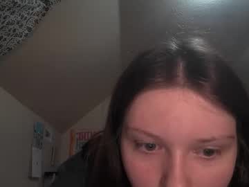 girl
        astridbaker69 cam image #2418