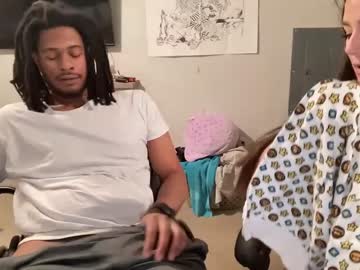 couple
        solanahuncho cam image #9192