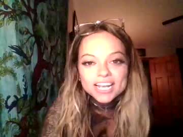 girl Chaturbate Cam Girls with teddysky69