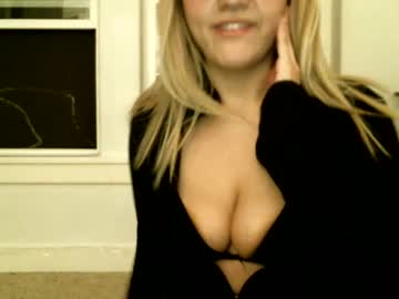 girl Chaturbate Cam Girls with liabunnyxo