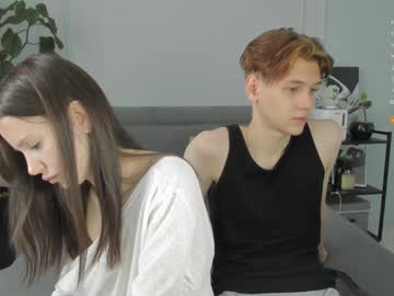 couple Chaturbate Cam Girls with yourher0in