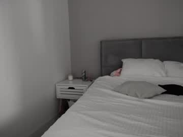 girl
        cherrywings cam image #8140