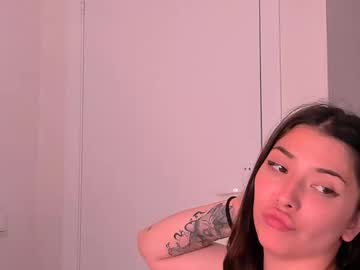 girl Chaturbate Cam Girls with naomii_mi
