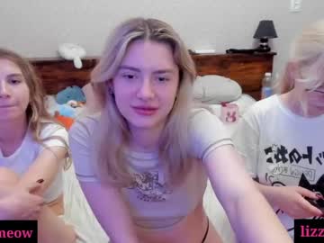 couple Chaturbate Cam Girls with lovely_kira_kira