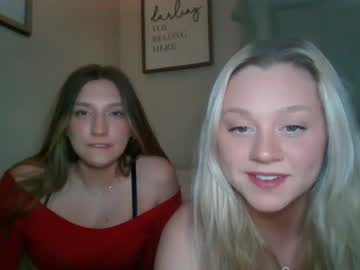 couple
        2prettylittlething2 cam image #7109