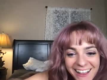 couple Chaturbate Cam Girls with prettylittlex