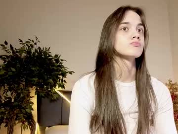 girl Chaturbate Cam Girls with moonlight_ley