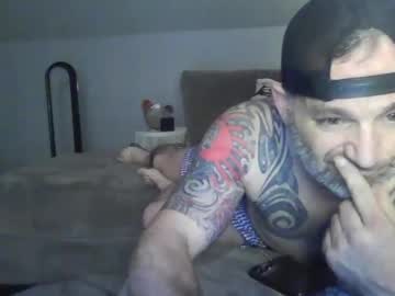 couple Chaturbate Cam Girls with dixie_ray