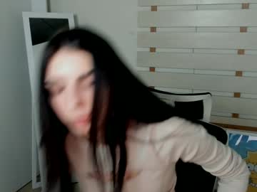 girl Chaturbate Cam Girls with emilie_shy