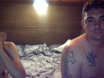 couple Chaturbate Cam Girls with funhunbun
