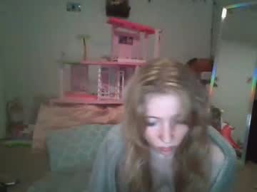 girl Chaturbate Cam Girls with sm0keprincesspeach