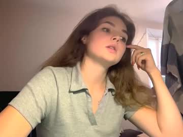 girl
        ciraandregg cam image #30340