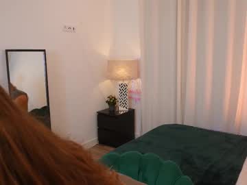 girl Chaturbate Cam Girls with yess_kiki