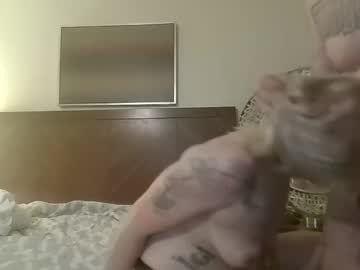 couple Chaturbate Cam Girls with uraddicktid2rcum