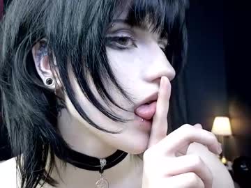 girl Chaturbate Cam Girls with dark_vamp_