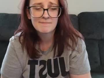 girl Chaturbate Cam Girls with boredbustyhousewife