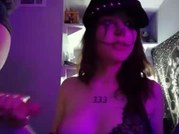 couple Chaturbate Cam Girls with clussyclown