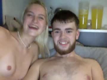couple
        cumlovingsluts cam image #5104