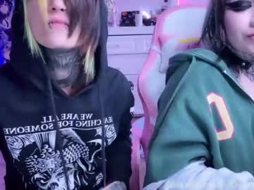 couple Chaturbate Cam Girls with ripper_66