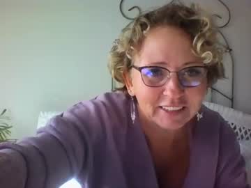 girl
        momnxtdoor cam image #17952