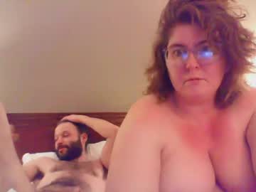 couple Chaturbate Cam Girls with bedbandits