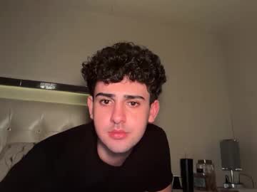 couple
        cameron62005 cam image #33938