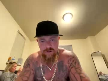 couple Chaturbate Cam Girls with bakkensfinest