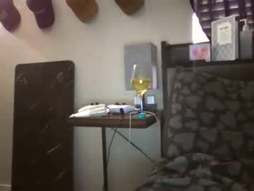 couple Chaturbate Cam Girls with lizzyvonn