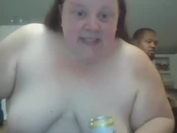 couple Chaturbate Cam Girls with queenking55