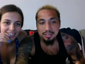 couple
        augs420 cam image #30316