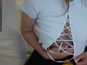 girl
        elizabethchaser cam image #14212