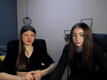couple Chaturbate Cam Girls with lissa_night