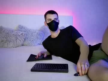 couple Chaturbate Cam Girls with cutedodo