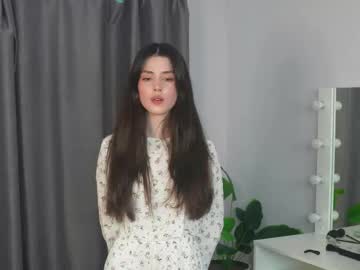 girl
        lucky_forme cam image #23483