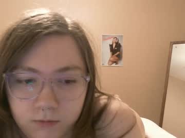 girl Chaturbate Cam Girls with kkisbabyy