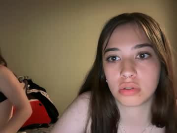 girl Chaturbate Cam Girls with ariskyee