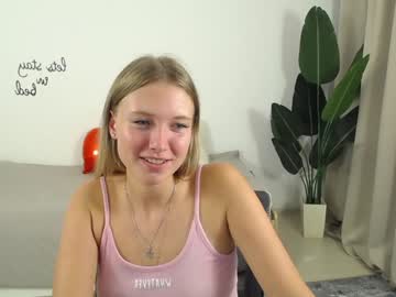 girl Chaturbate Cam Girls with apolinaria_polly