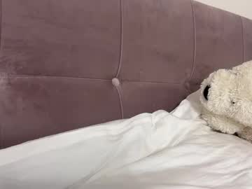 girl Chaturbate Cam Girls with angel_isia