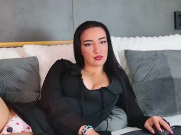 girl Chaturbate Cam Girls with lorawarnner