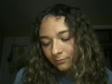 girl Chaturbate Cam Girls with luvrgurl2