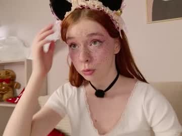 girl Chaturbate Cam Girls with evelunee