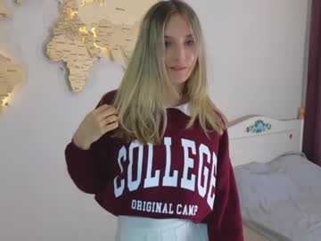 girl Chaturbate Cam Girls with maureencantrell