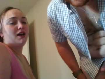 couple
        slobbergang21 cam image #5582