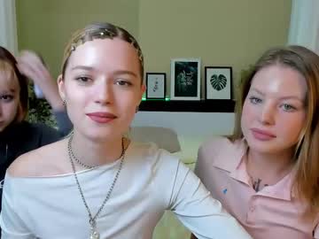 couple Chaturbate Cam Girls with alise_beautiful