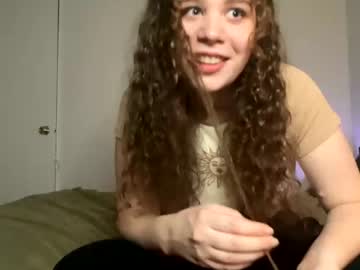 girl
        blowkissbunny cam image #6459