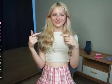 girl
        evaqt cam image #31498