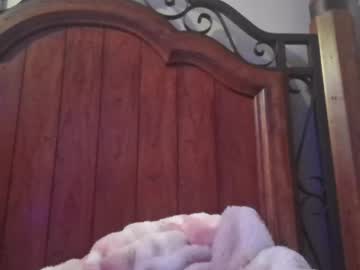 girl Chaturbate Cam Girls with findombratty