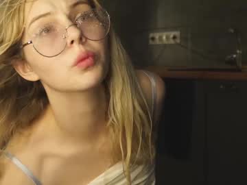 girl Chaturbate Cam Girls with ellizabetta