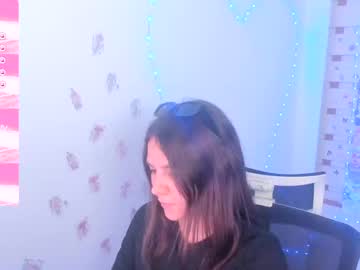 girl Chaturbate Cam Girls with halley_pink